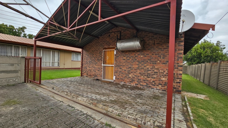 3 Bedroom Property for Sale in Sasolburg Ext 1 Free State